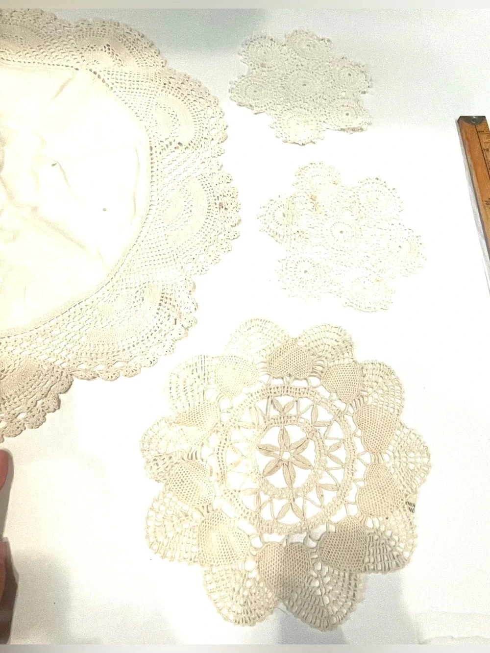 Lot of five vintage doilies